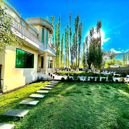 Skardu Saraye Hotel & Resort Exterior foto